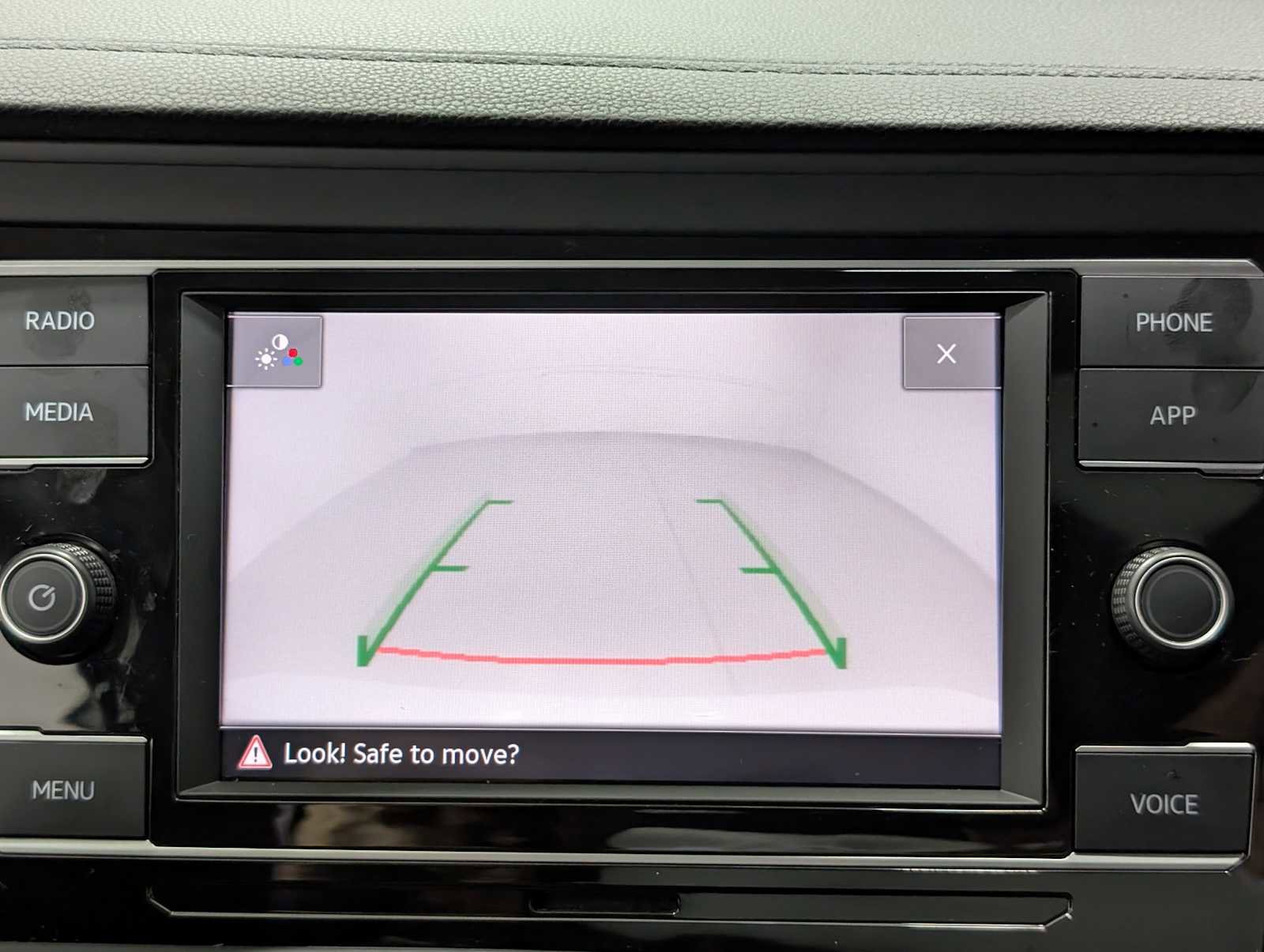 Used 2024 Volkswagen Jetta SE image 26