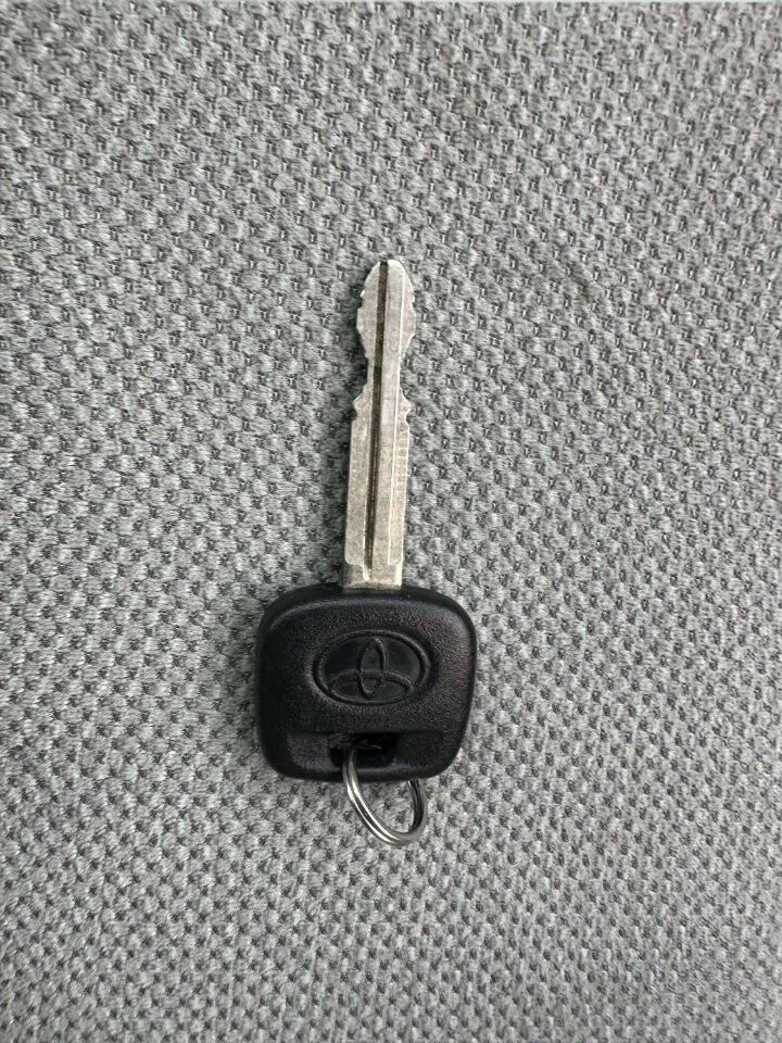 Used 2014 Toyota Sienna L FWD image 28