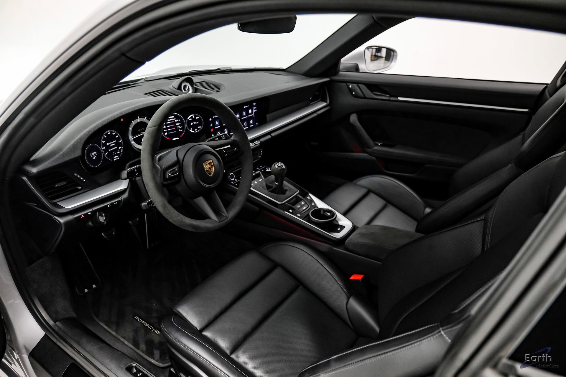Used 2024 Porsche 911 Carrera GTS RWD image 46