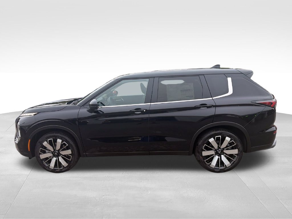 New 2026 Mitsubishi Outlander SE AWD/4WD image 2