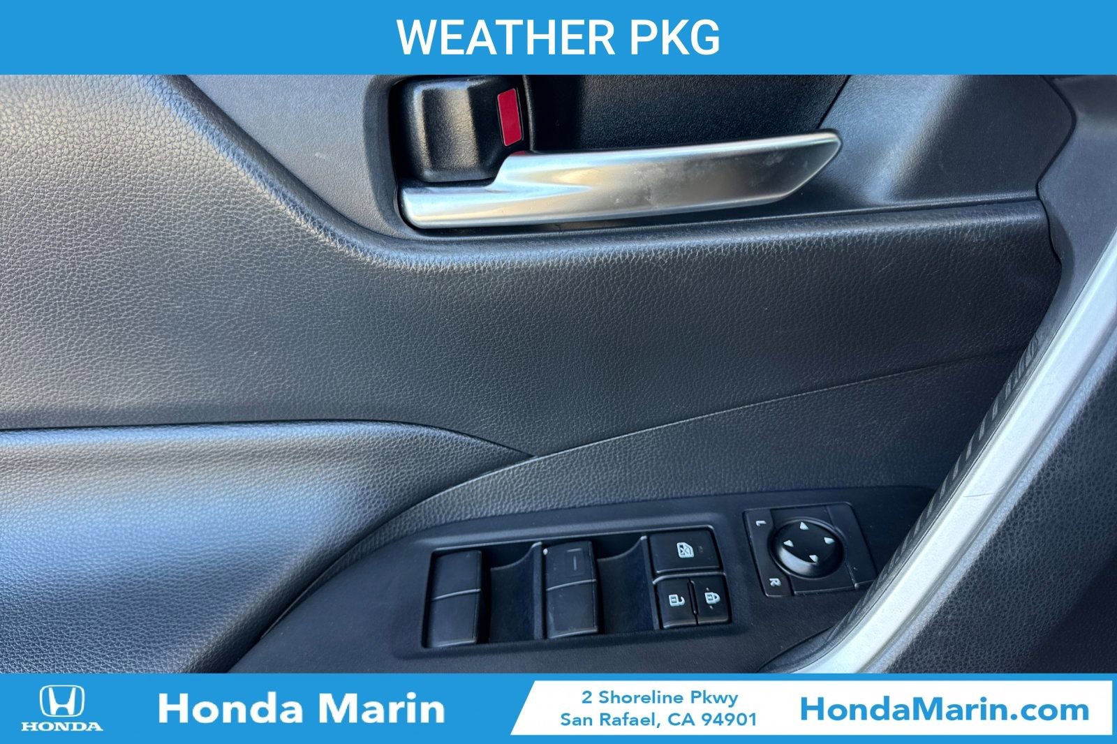 Used 2021 Toyota RAV4 XLE w/ Convenience Package FWD image 13