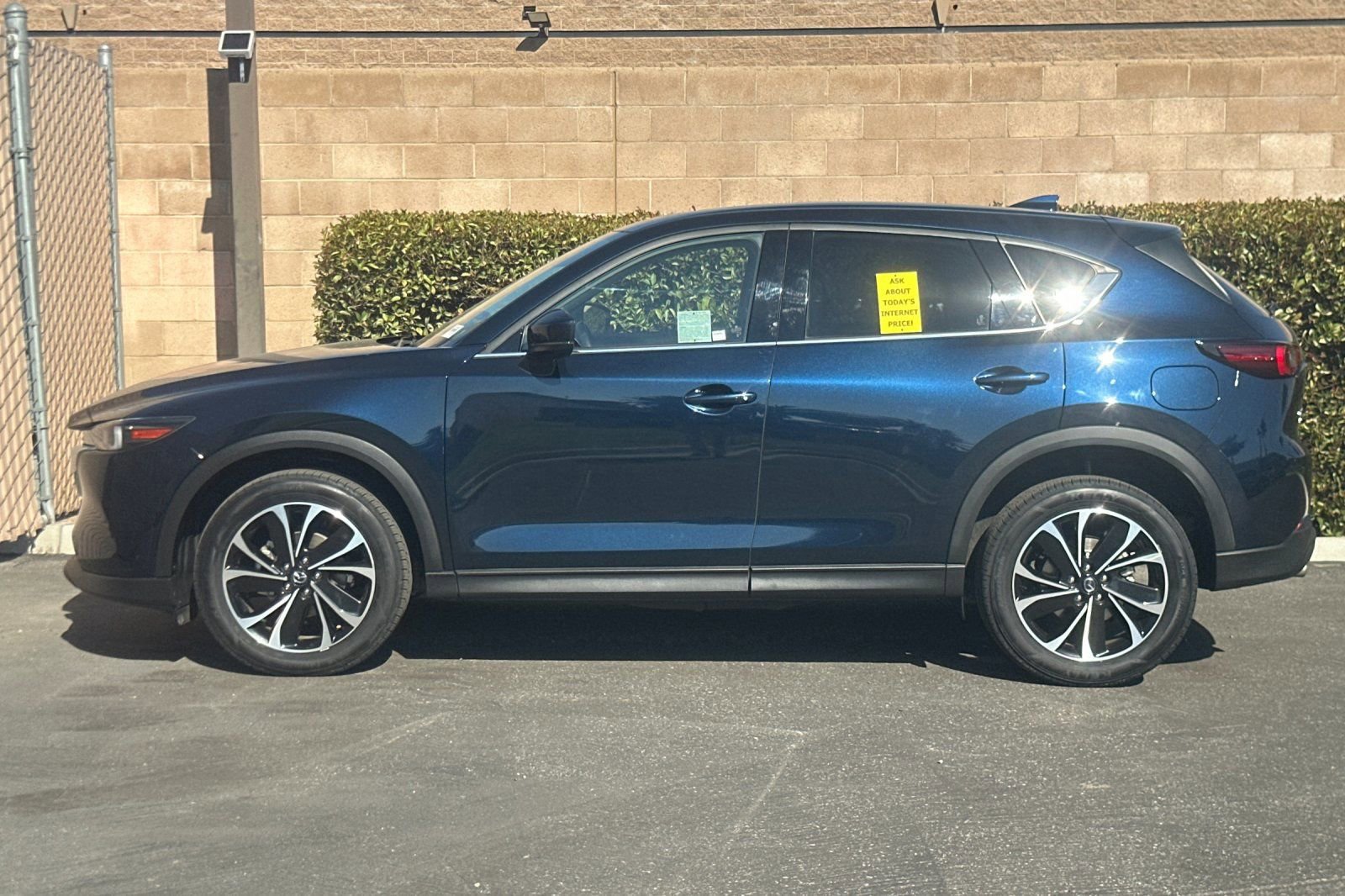 Used 2023 MAZDA CX-5 AWD 2.5 S w/ Premium Plus Pkg image 7