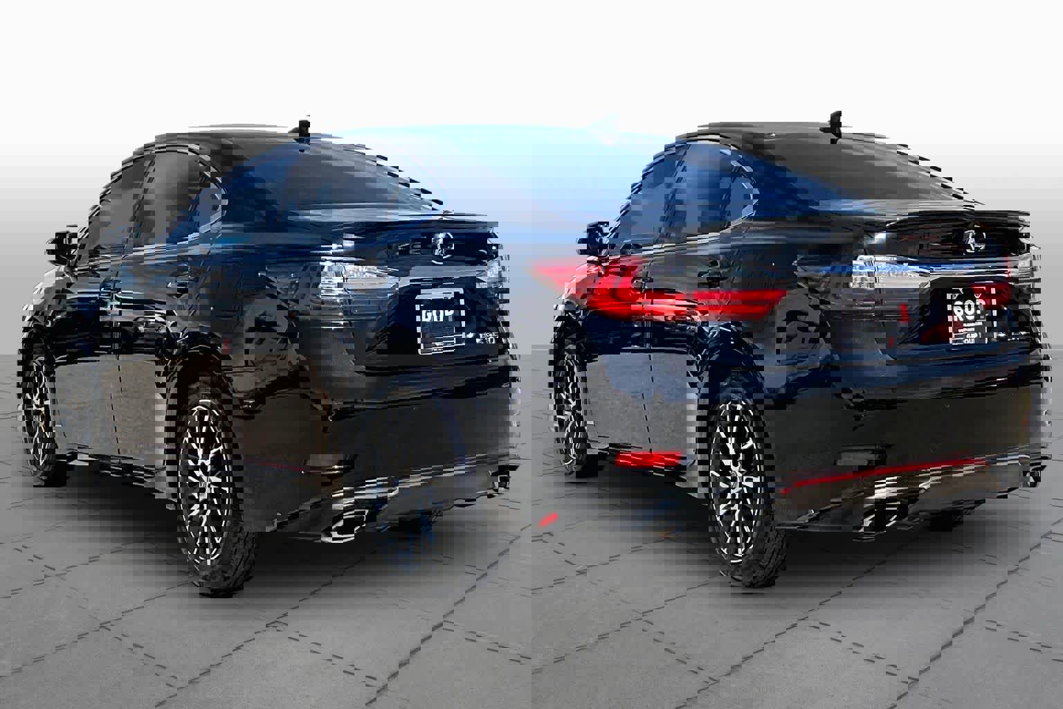 Used 2018 Lexus ES 350 w/ Luxury Package w/Wood Trim FWD image 11