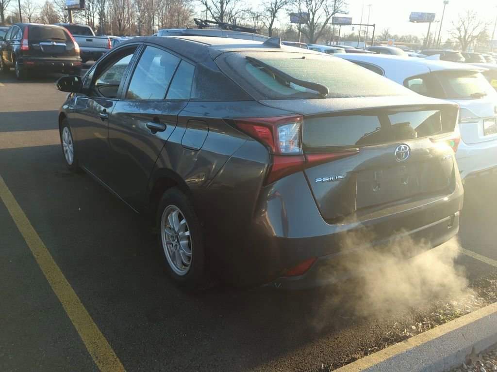 Used 2022 Toyota Prius LE image 4