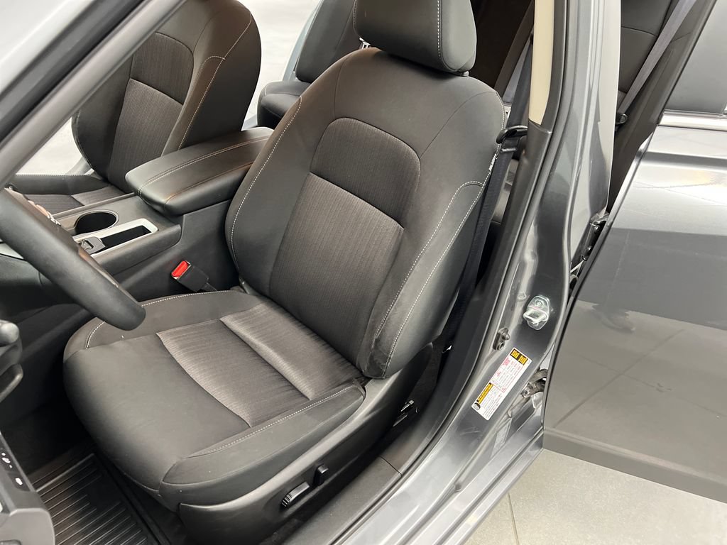 Used 2025 Nissan Altima 2.5 SV FWD image 11