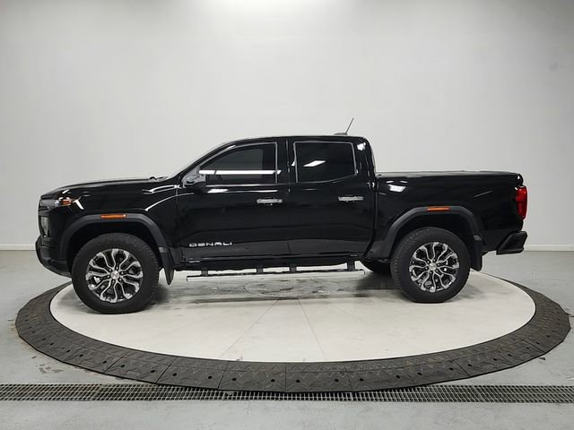 Used 2025 GMC Canyon Denali AWD/4WD image 4