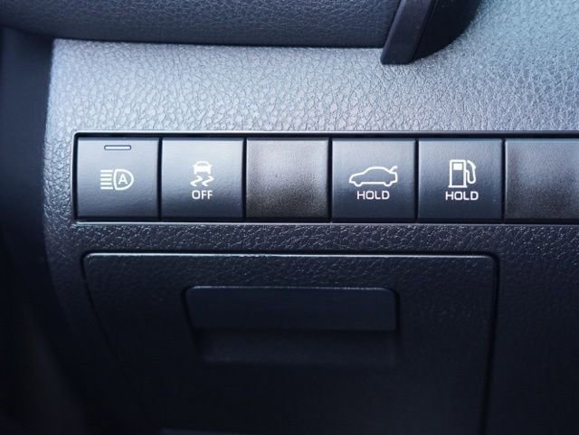 Used 2023 Toyota Camry SE image 17