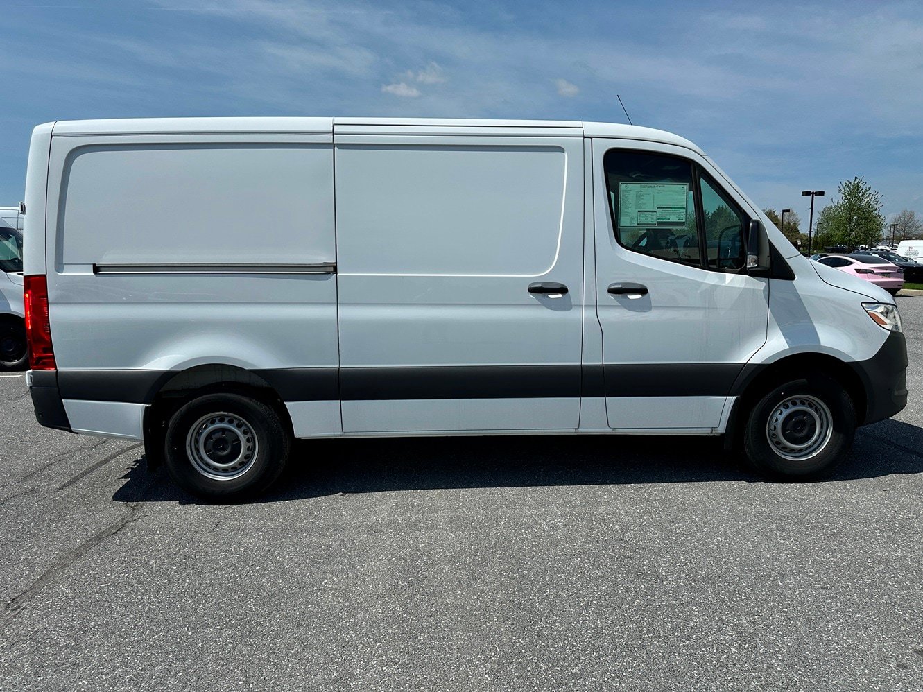Used 2025 Mercedes-Benz Sprinter 2500 image 3
