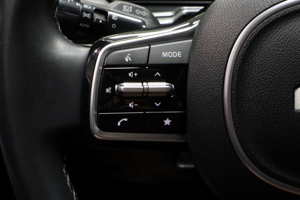 Used 2025 Kia Sorento EX FWD image 28