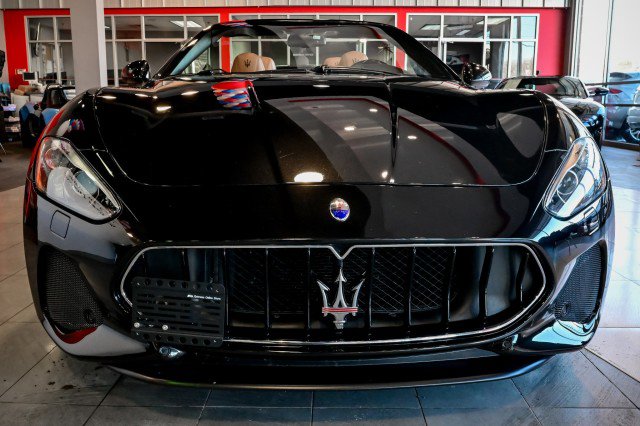 Used 2018 Maserati GranTurismo Sport image 11