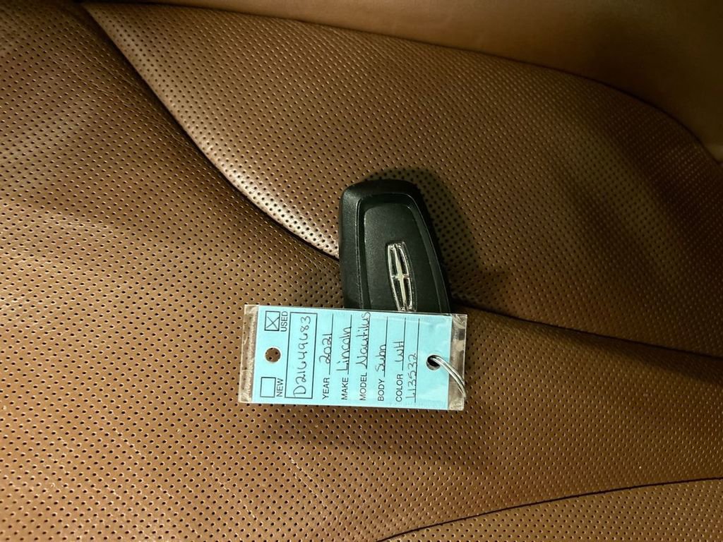 Used 2021 Lincoln Nautilus Reserve w/ Cargo Utility Package image 12