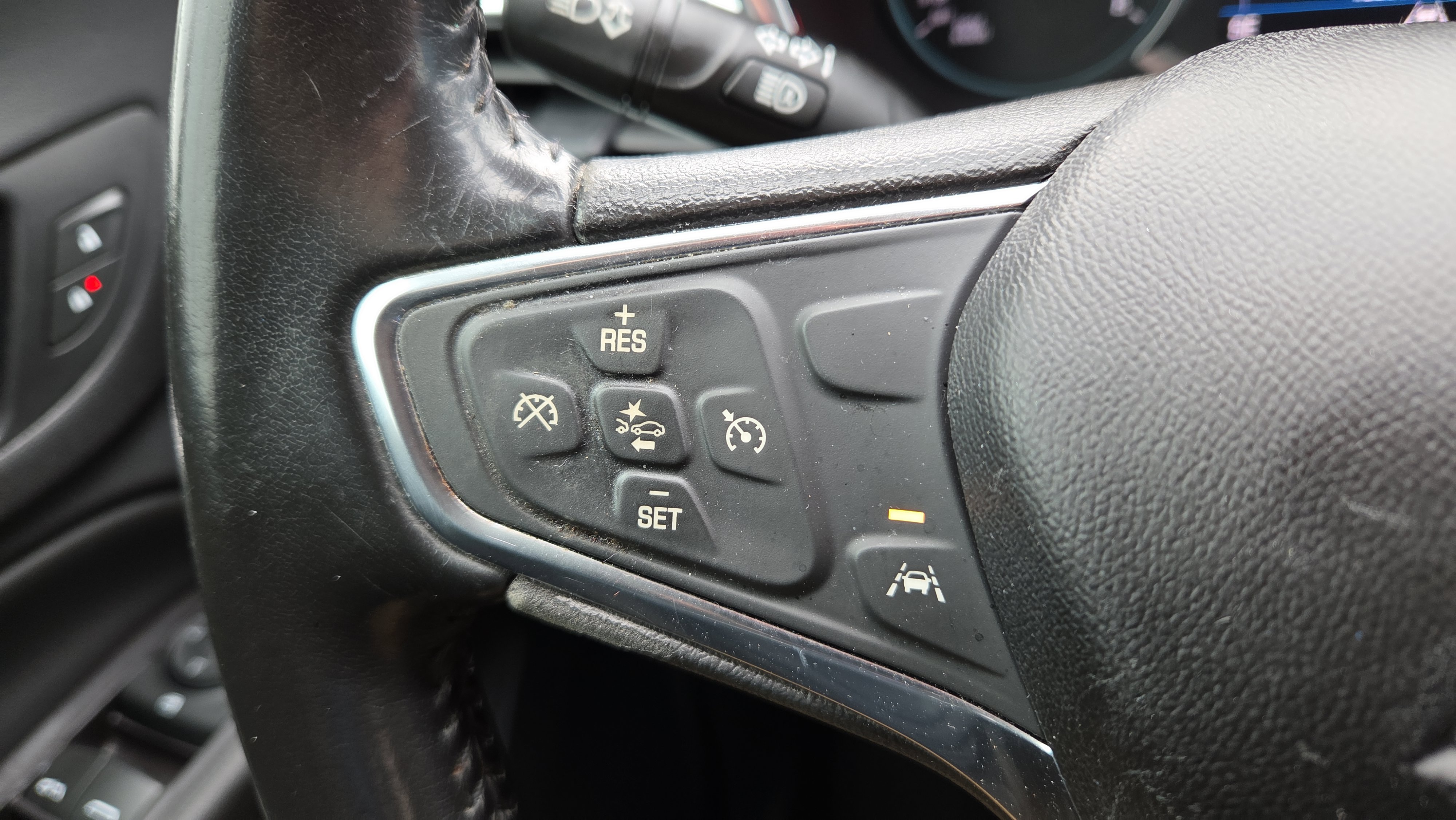 Used 2020 Chevrolet Equinox LT image 33