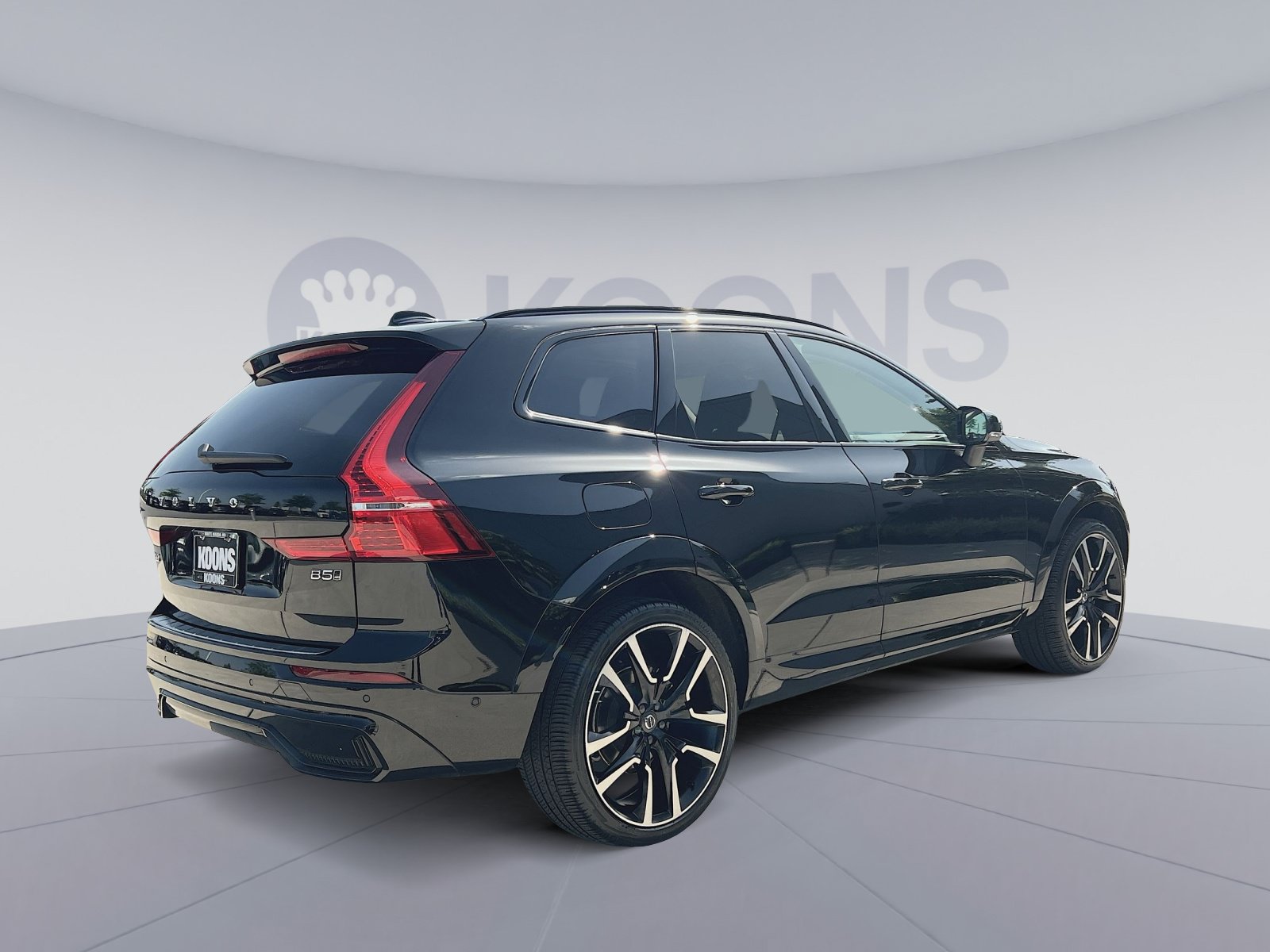 Certified 2024 Volvo XC60 B5 Ultimate w/ Protection Package Premier AWD/4WD image 7