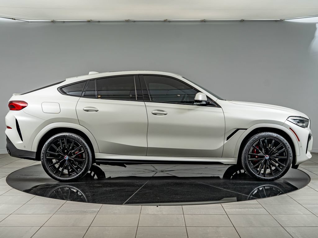 Used 2023 BMW X6 M50i AWD/4WD image 4