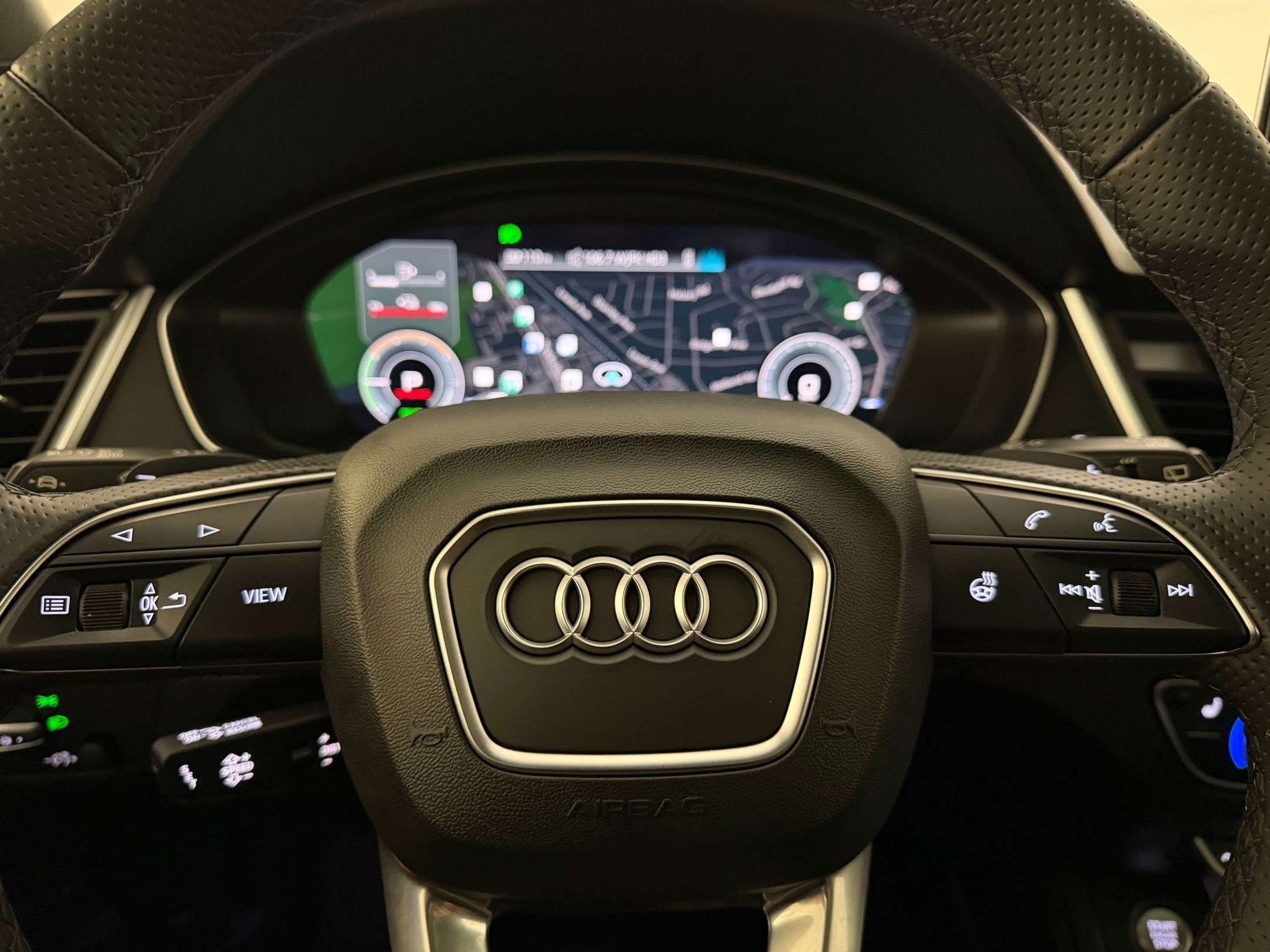 Certified 2025 Audi Q5 e Premium Plus w/ Premium Plus Package AWD/4WD image 17