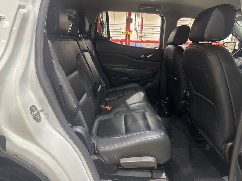 Used 2018 GMC Acadia SLT FWD image 46
