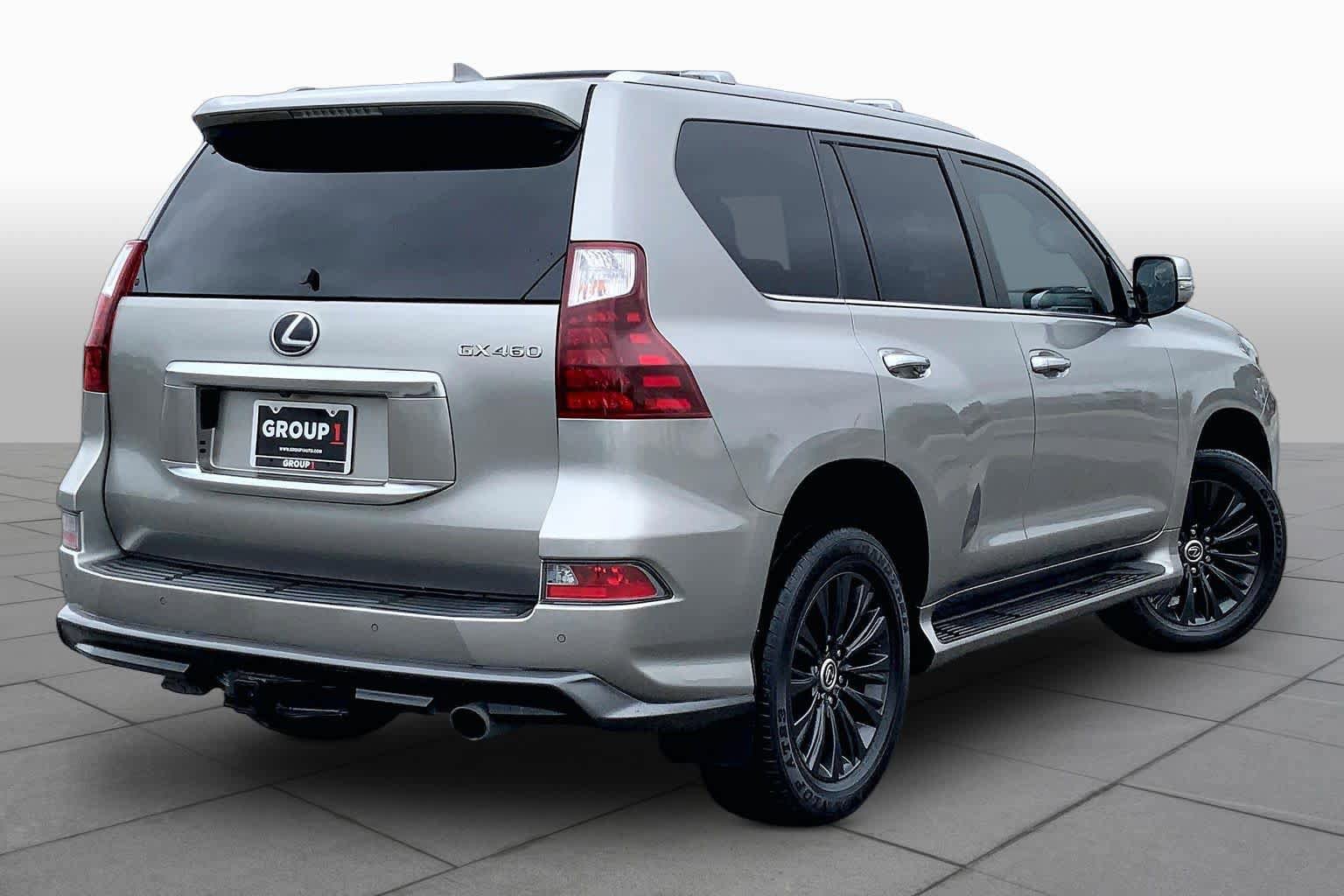 Used 2022 Lexus GX 460 Premium w/ Accessory Package AWD/4WD image 13