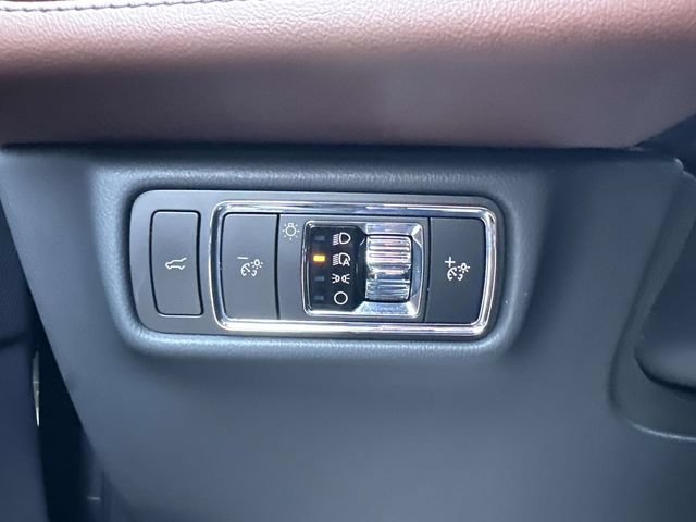 Used 2025 Lincoln Aviator Reserve w/ Illumination Package AWD/4WD image 43