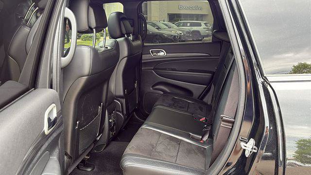 Certified 2022 Jeep Grand Cherokee Laredo X AWD/4WD image 23