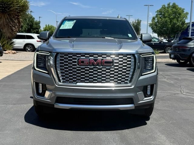 Used 2024 GMC Yukon Denali AWD/4WD image 3