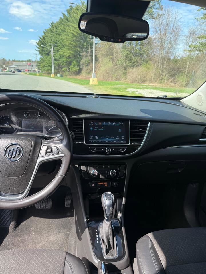 Used 2019 Buick Encore Sport Touring w/ Safety Package AWD/4WD image 9