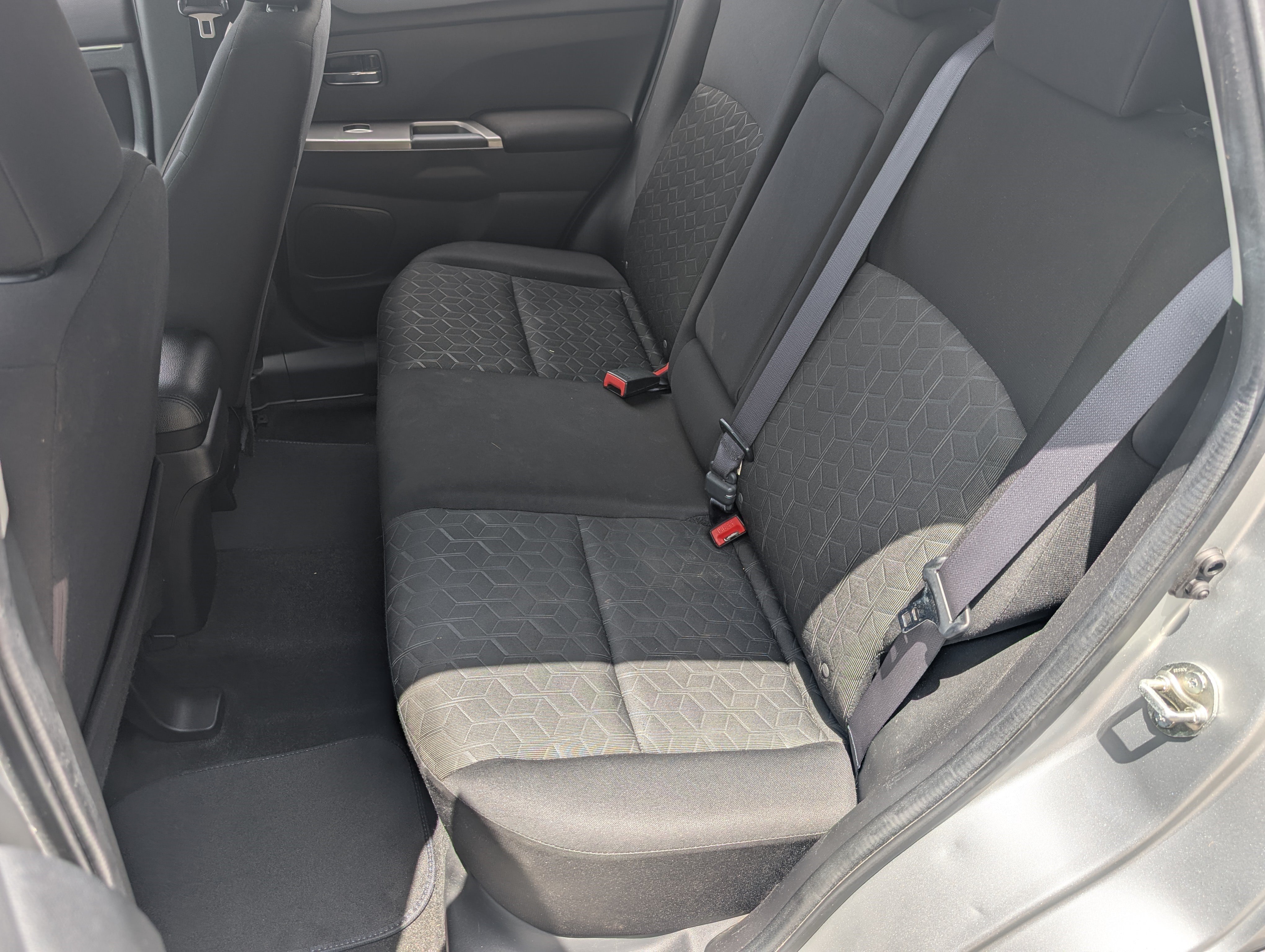 Used 2020 Mitsubishi Outlander Sport ES AWD/4WD image 17