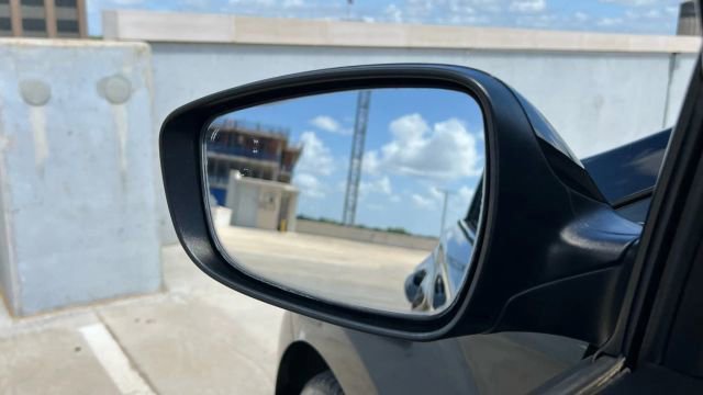 Used 2013 Hyundai Elantra image 64