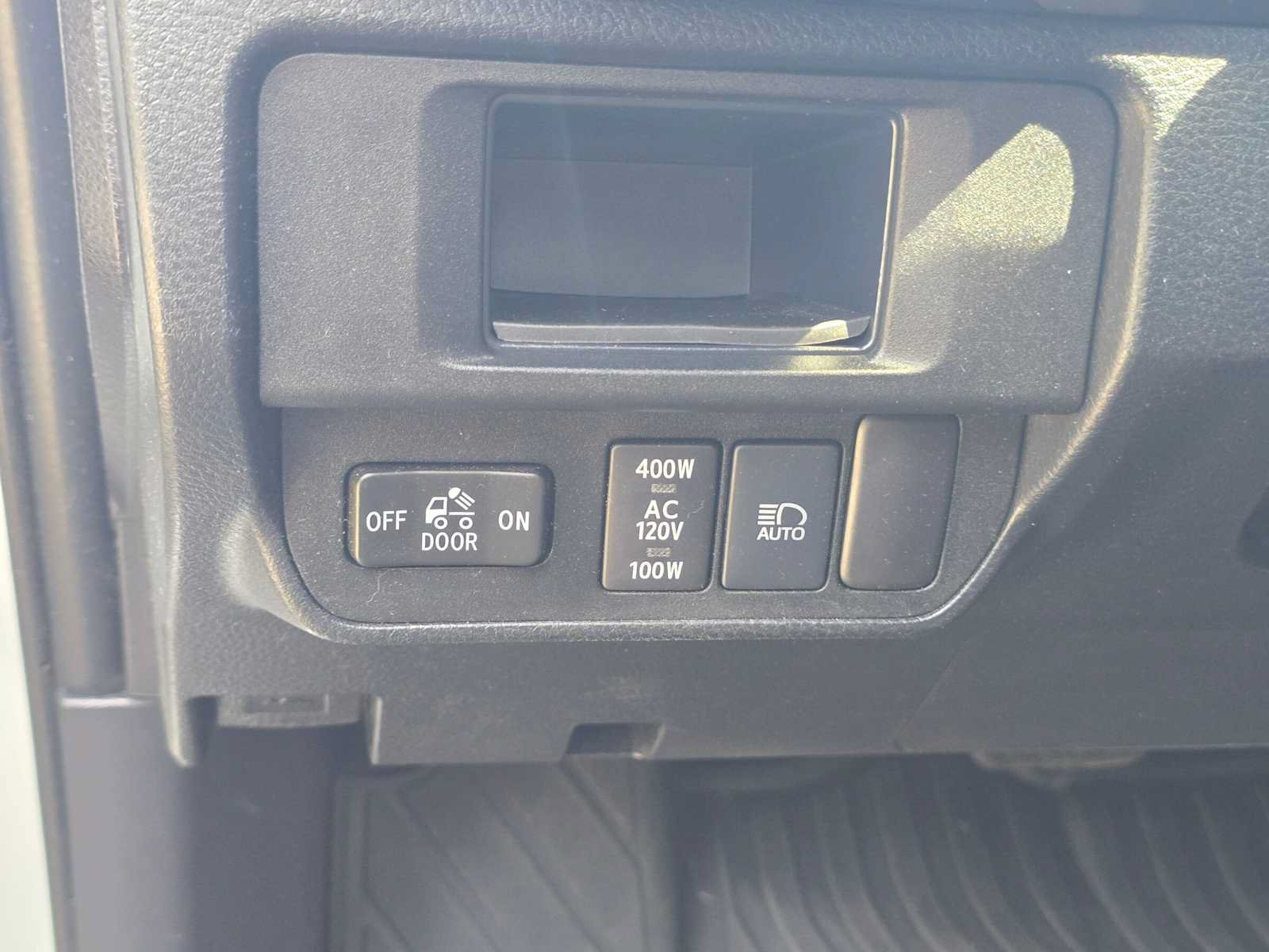 Used 2019 Toyota Tacoma Limited AWD/4WD image 24