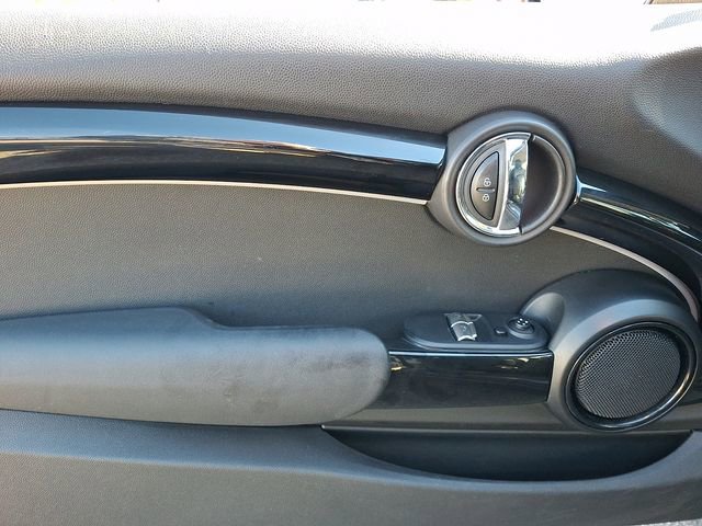 Used 2022 MINI Cooper S image 16