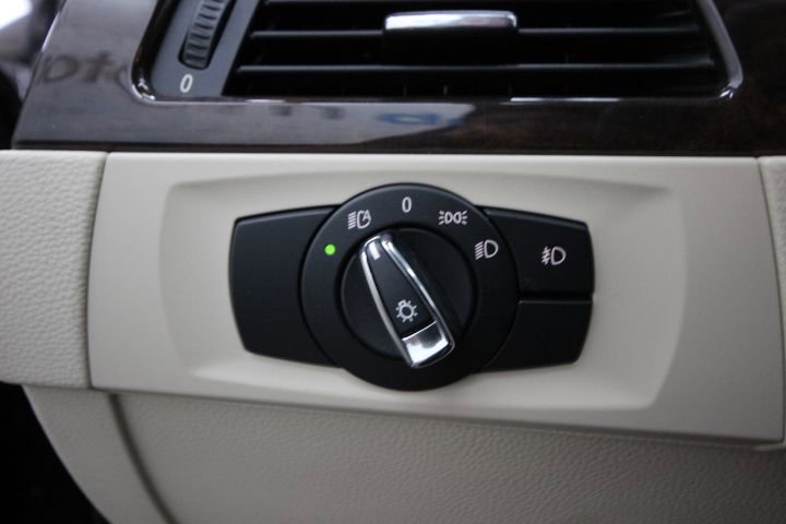 Used 2010 BMW 328i xDrive Coupe image 15