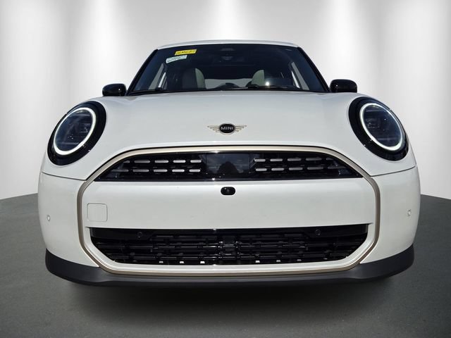 New 2026 MINI Cooper 4-Door Hardtop FWD image 2