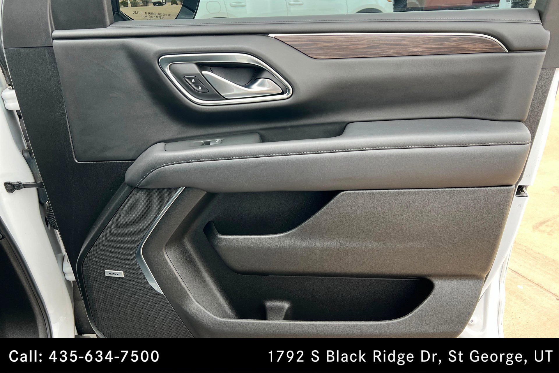 Used 2022 Chevrolet Tahoe Z71 w/ Luxury Package AWD/4WD image 23