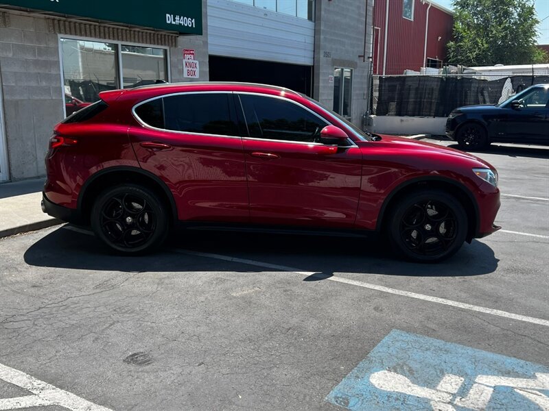 Used 2018 Alfa Romeo Stelvio Ti Lusso AWD/4WD image 8