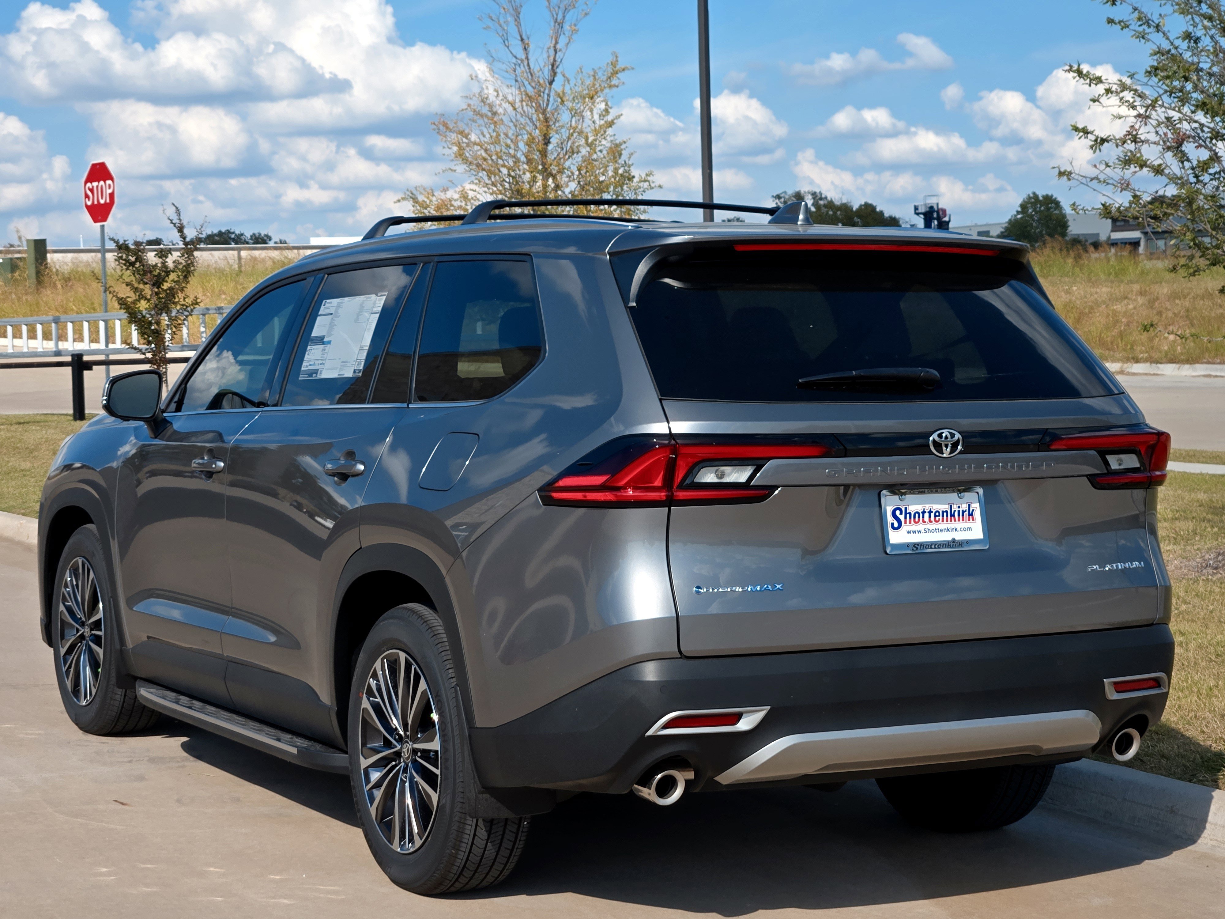 New 2026 Toyota Grand Highlander AWD Hybrid image 4