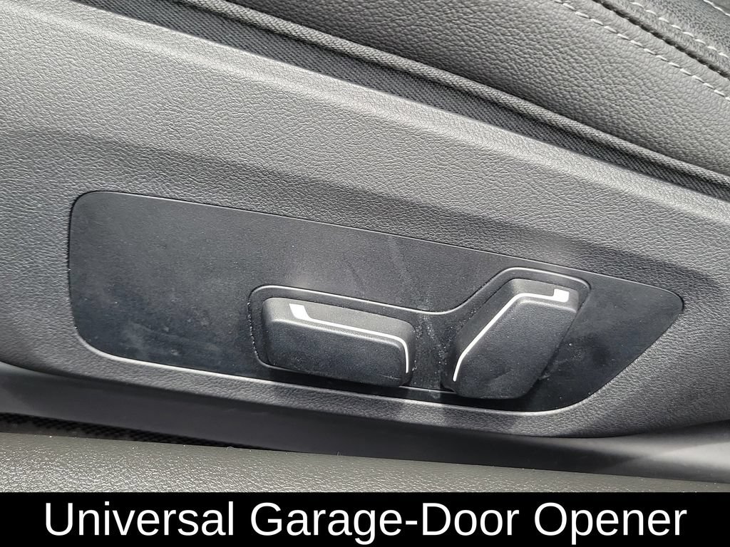 Used 2025 BMW 230i Coupe RWD image 15
