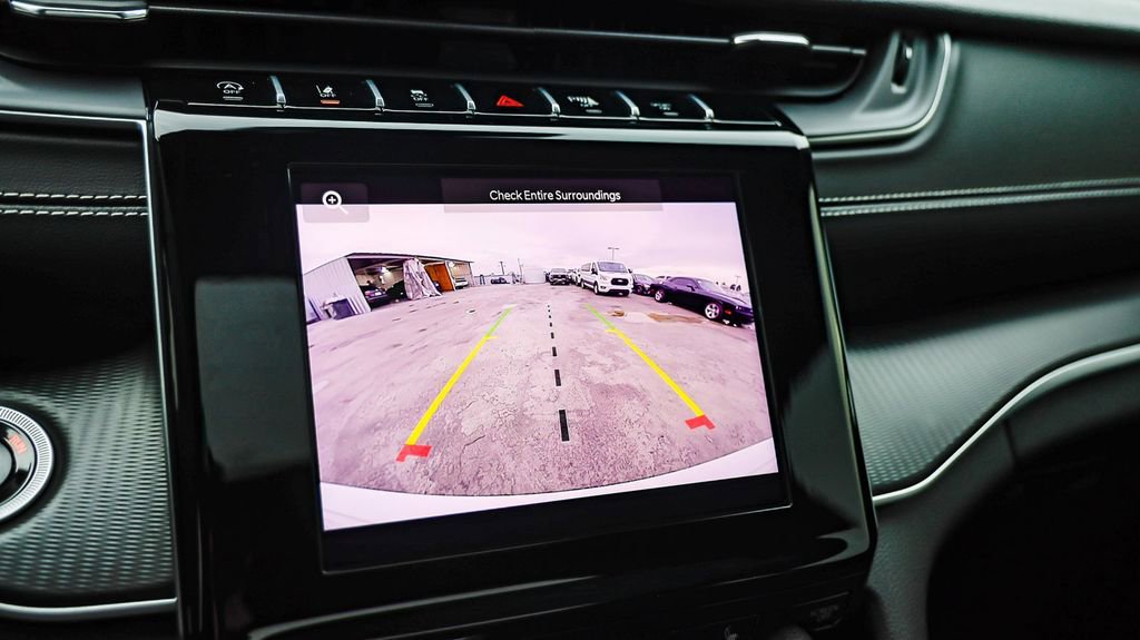 Certified 2025 Jeep Grand Cherokee Altitude image 25