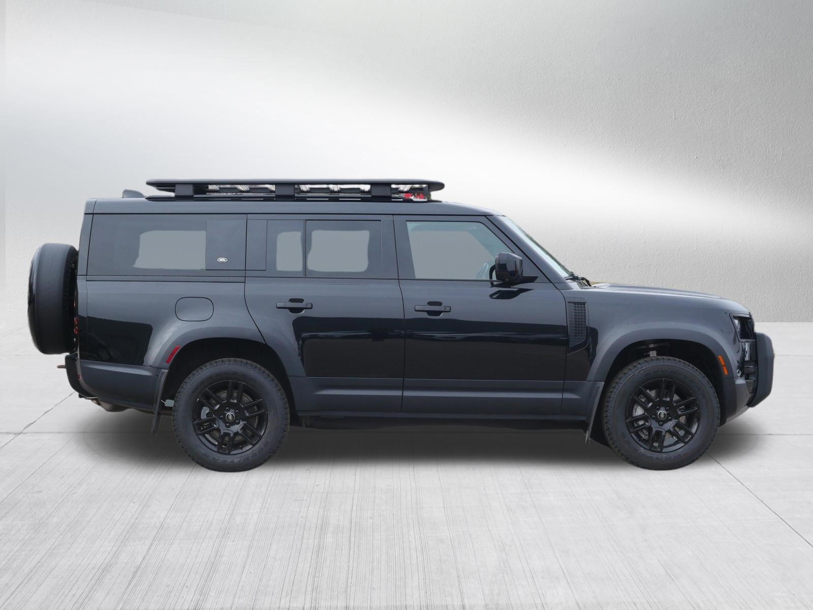 Certified 2023 Land Rover Defender 130 SE image 6