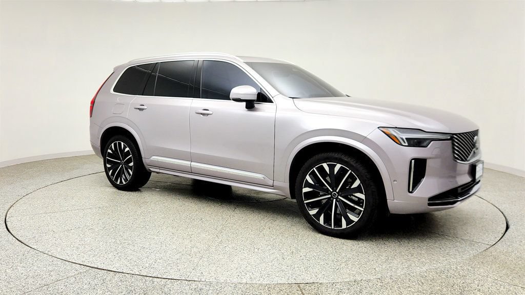 Used 2026 Volvo XC90 B6 Plus w/ Protection Package Premier AWD/4WD image 3