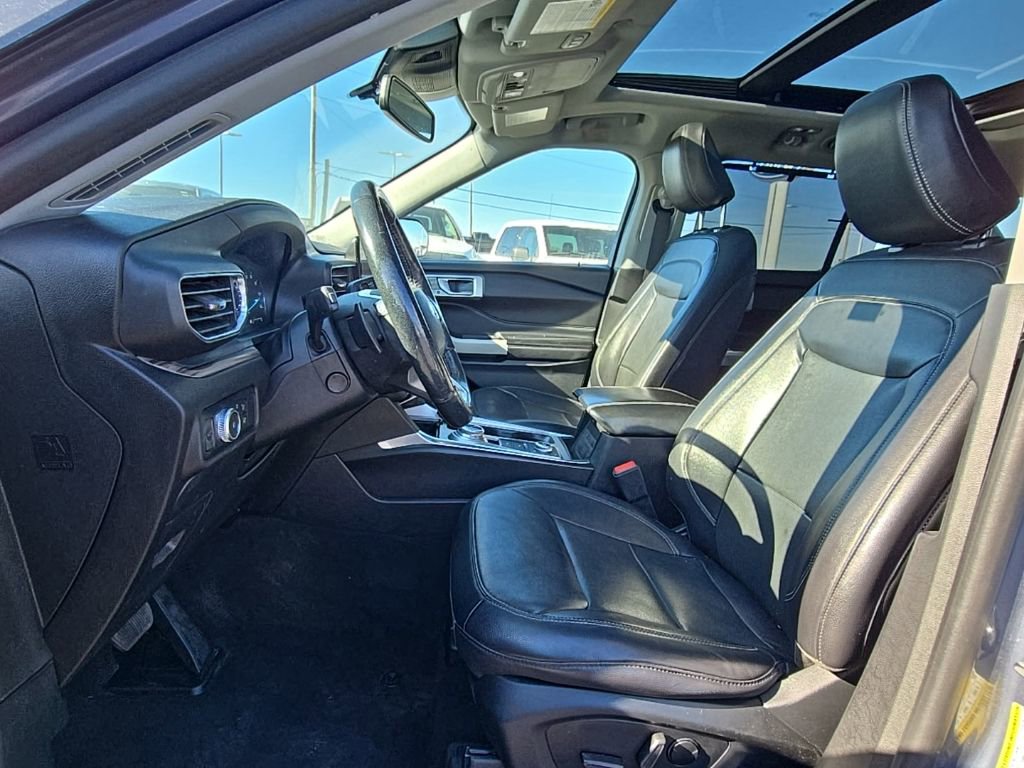 Used 2021 Ford Explorer Limited w/ Equipment Group 301A image 11