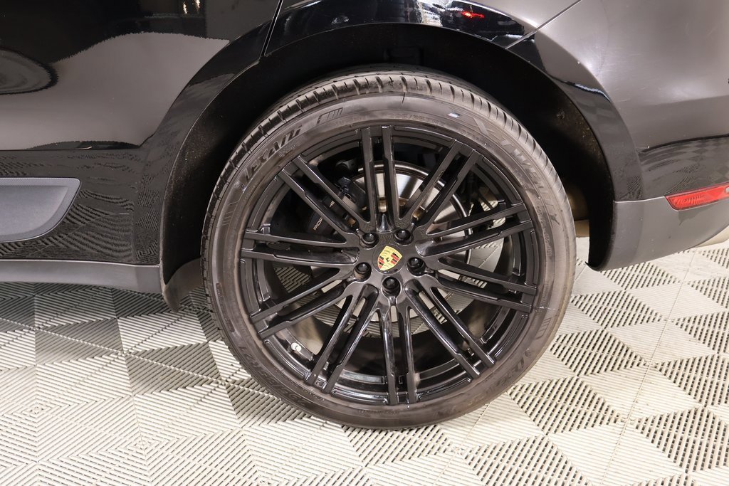 Used 2018 Porsche Macan image 18