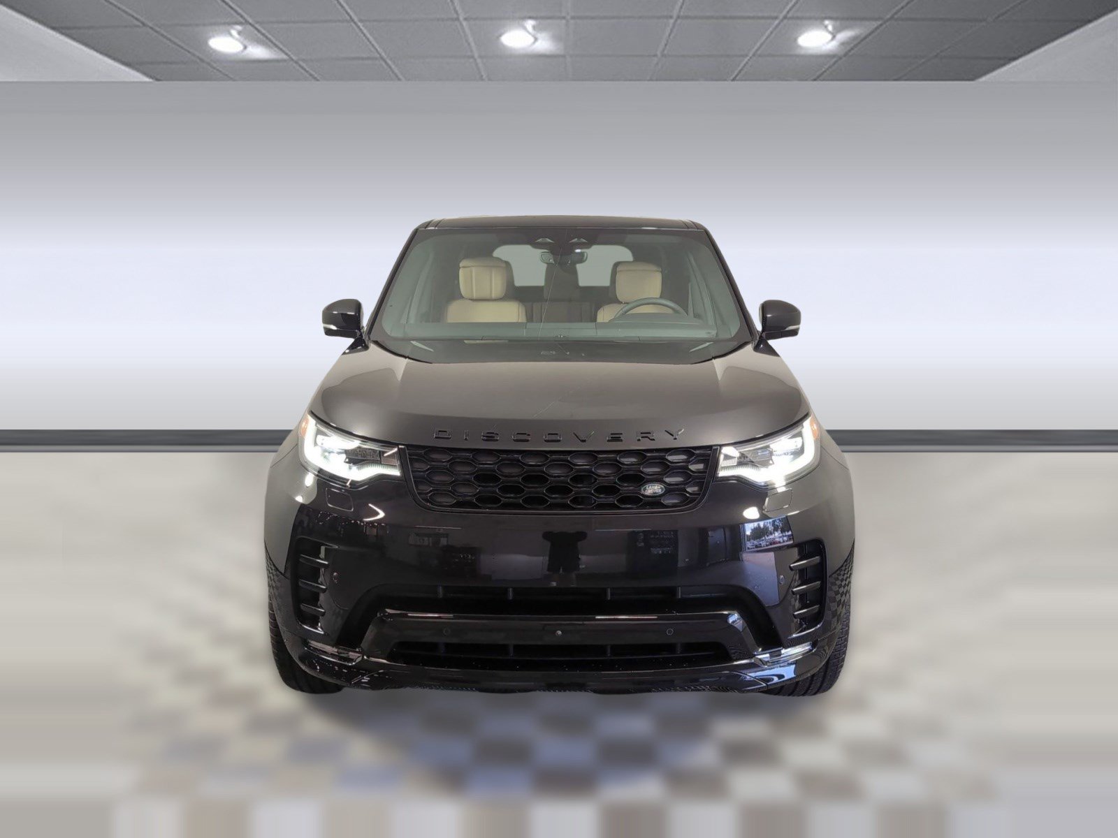 Used 2025 Land Rover Discovery Dynamic SE AWD/4WD image 6