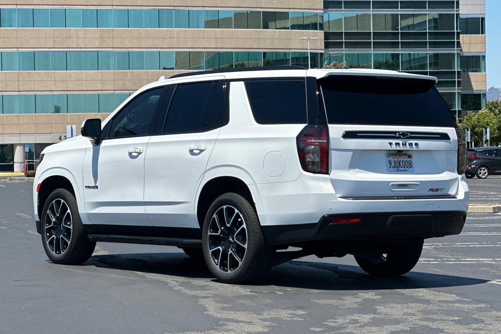 Used 2023 Chevrolet Tahoe RST w/ Luxury Package AWD/4WD image 6