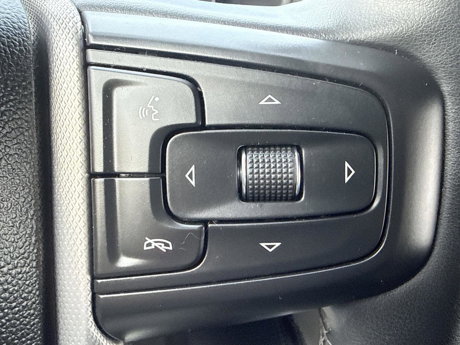 Used 2023 GMC Yukon Denali image 21