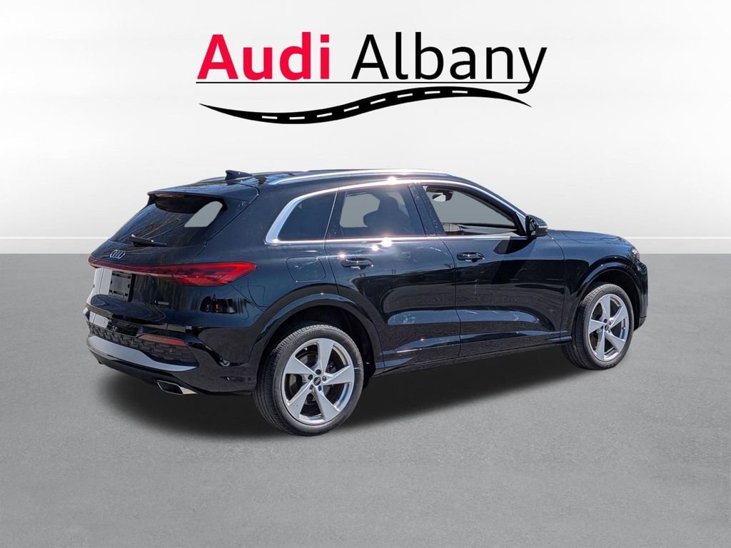 Used 2025 Audi Q5 Premium w/ Premium Plus AWD/4WD image 4
