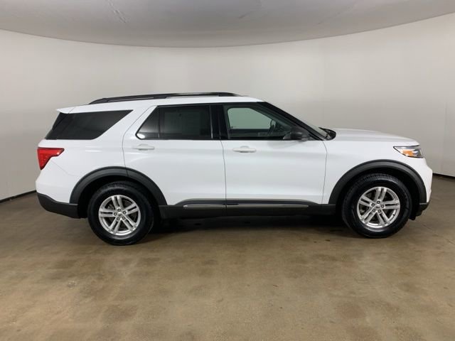 Used 2021 Ford Explorer XLT w/ Equipment Group 202A image 7