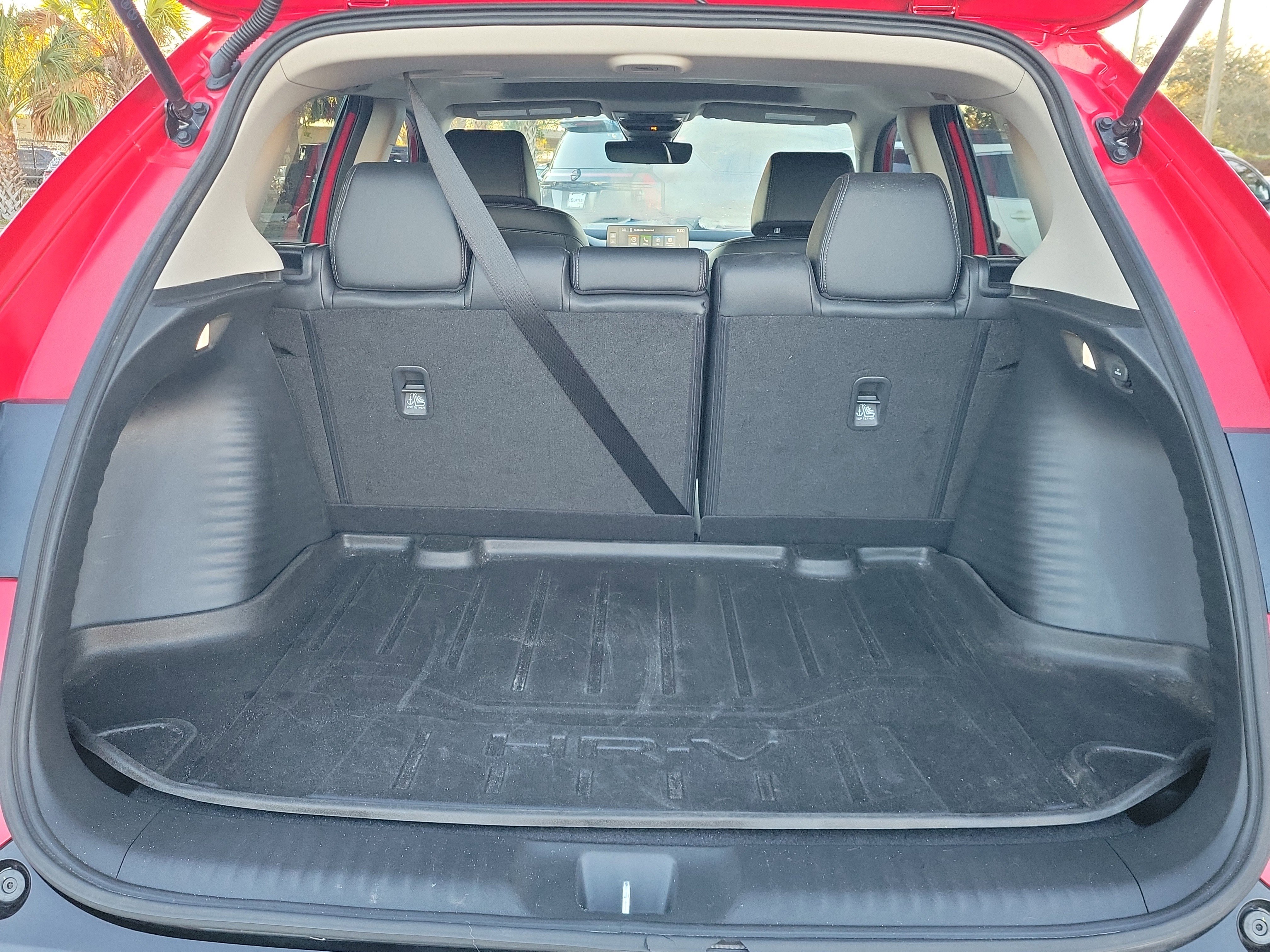 Used 2023 Honda HR-V EX-L image 7