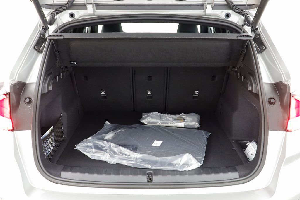 New 2026 BMW X1 xDrive28i AWD/4WD image 18