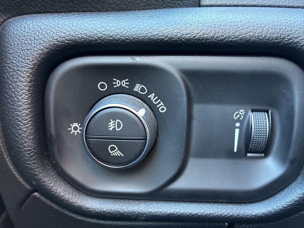 Used 2022 RAM 1500 Big Horn AWD/4WD image 31