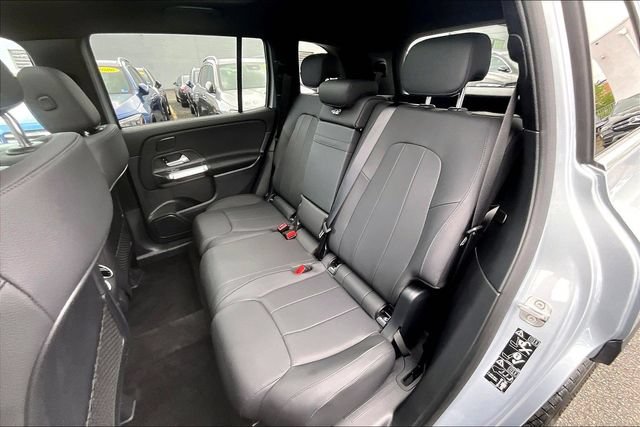 Used 2026 Mercedes-Benz GLB 250 4MATIC image 17