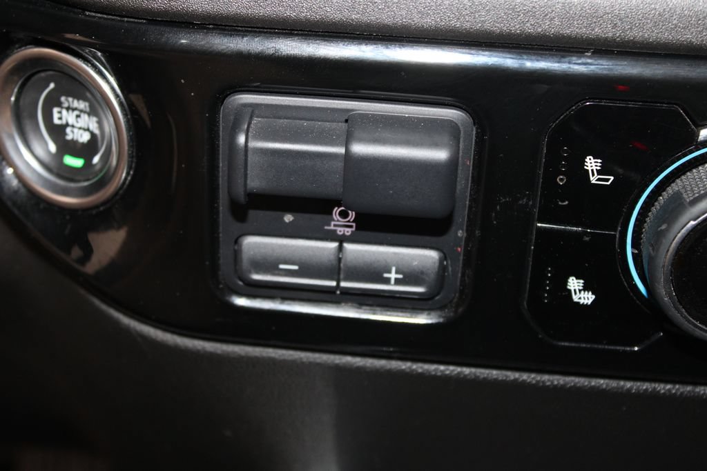 Used 2024 Chevrolet Silverado 1500 RST w/ Convenience Package II AWD/4WD image 43